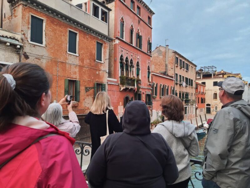 Venice: Walking Guided Tour of the City Must-See Sites - Preparing for Your Venetian Adventure