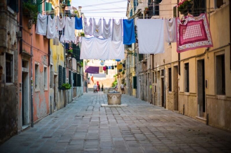 Venice: Walking Tour & Gondola Ride - Inclusions and Exclusions