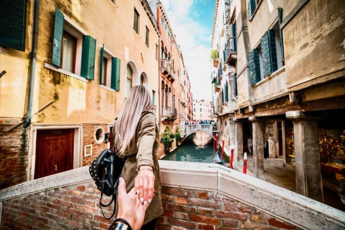 Venice: Walking Tour & Gondola Ride - Cancellation Policy