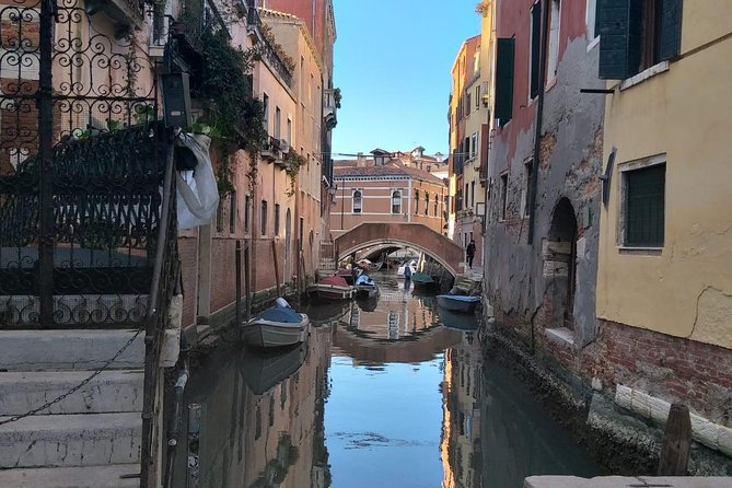Venice Walking Tour of Most-Famous Sites Monuments & Attractions With Top Guide - Meeting and End Points