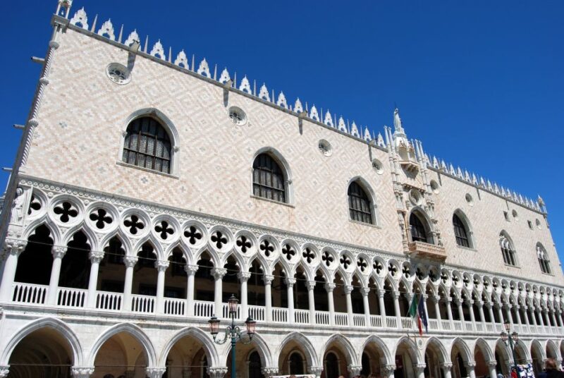 Venice Walking Tour: Power of the Republic - Optional Visit to Glass Furnace