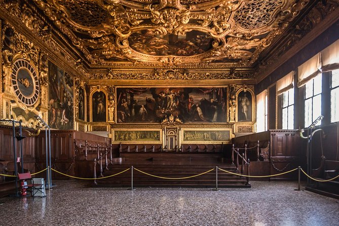 Venices Best: Basilica, Doges Palace, Gondola & Yard Gallery - Meeting and Pickup Information