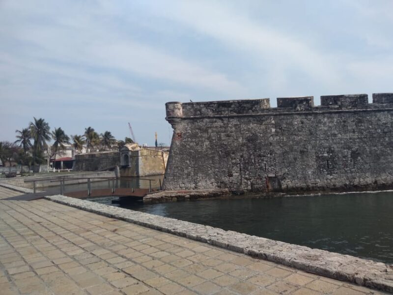 Veracruz: Guided City Tour With Ulua + Aquarium Visit - Discover Veracruzs Main Sites