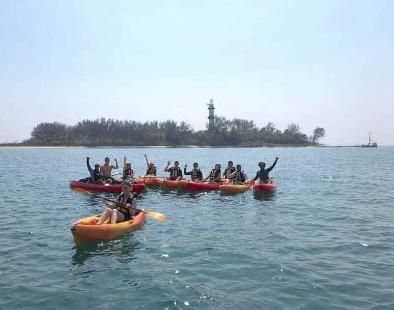 Veracruz: Isla de Sacrificios Kayaking Experience - Authentic Encounters and Tips