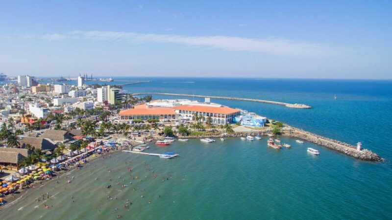 Veracruz: Panoramic Sightseeing City Tour and Aquarium - Aquarium Visit