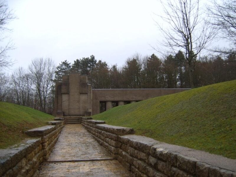 Verdun: 1916 Hell of the Battle - Witnessing the Offensives Start