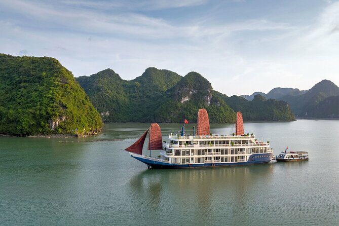 Verdure Lotus Luxury Cruise Halong Bay - Lan Ha Bay from HANOI - Key Points