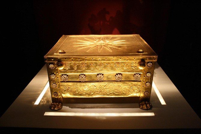 Vergina Royal Tombs Half Day Private Tour From Thessaloniki - Group Price! - Transportation and Comfort