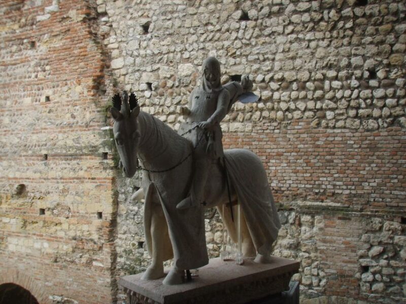 Verona: 3-Hour Guided Walking Tour - Meeting Information