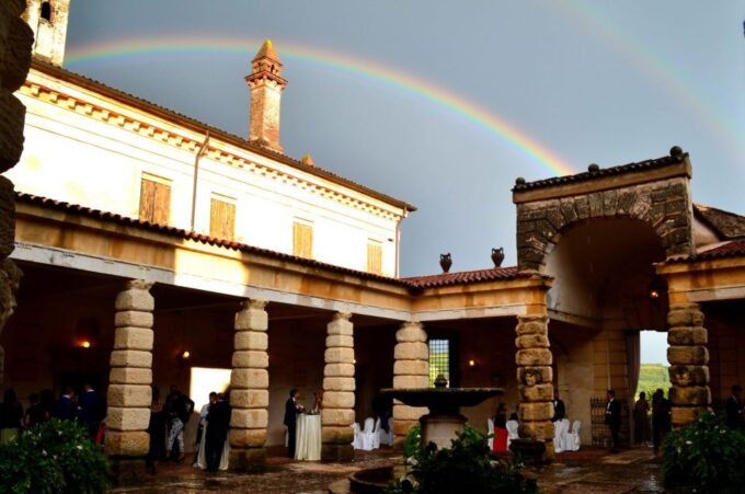 Verona: Amarone Wine Tour With Gourmet Lunch in Roman Villa - Valpolicella Valley Countryside