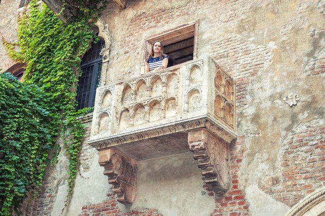 Verona Arena and Historic Highlights: A Guided Walking Tour - What to Expect on the Tour