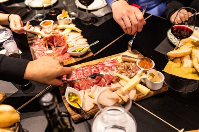 Verona: City Highlights & Street Food Walking Tour - Tour Availability and Booking