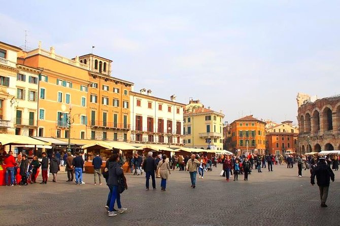 Verona City Sightseeing Walking Tour of Must-See Sites With Local Guide - Positive Reviews