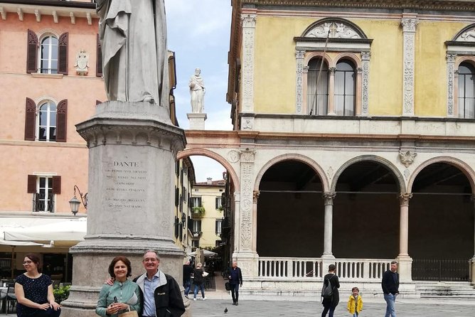 Verona City Sightseeing Walking Tour of Must-See Sites With Local Guide - Hearing Local Anecdotes