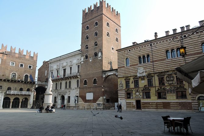 Verona City Tour With Official Guide - Not Double Languages - Language Options