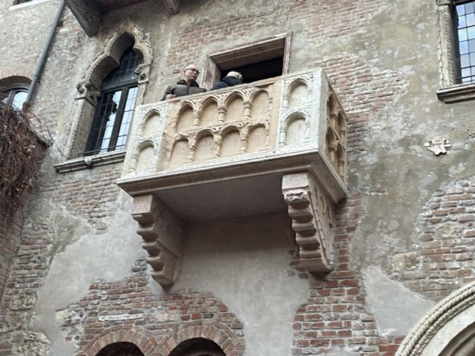 Verona: Food Tasting and Walking Tour With Cable Car - Inclusions and Exclusions