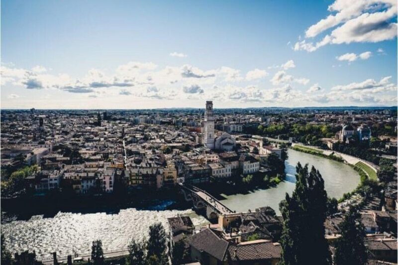 Verona: Highlights and Hidden Gems Walking Tour - Tour Experience and Itinerary