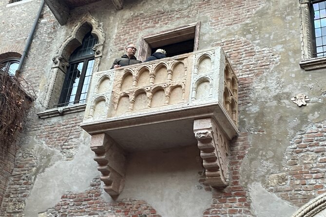 Verona Local Food Tasting and Walking Tour With Cable Car - Cable Car Experience