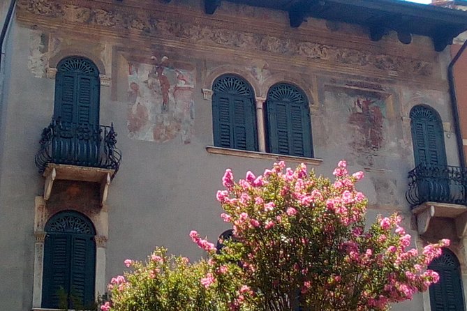 Verona Moonlight Walking Tour - Tour Duration and Group Size