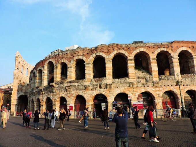 Verona: Private Walking Tour in the City of Love - Tour Duration