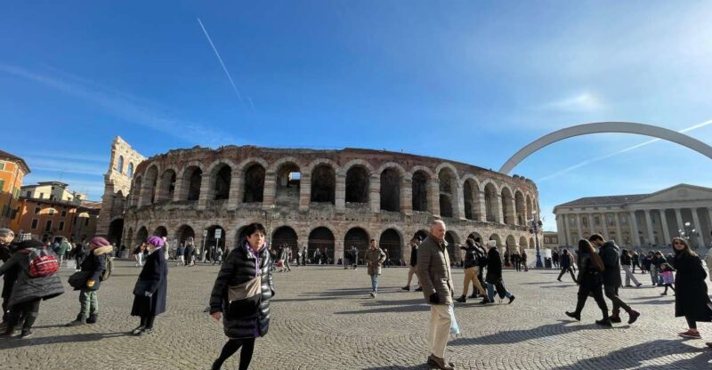 Verona: Small Group Guided Walking Tour With Arena Tickets - Tour Experience