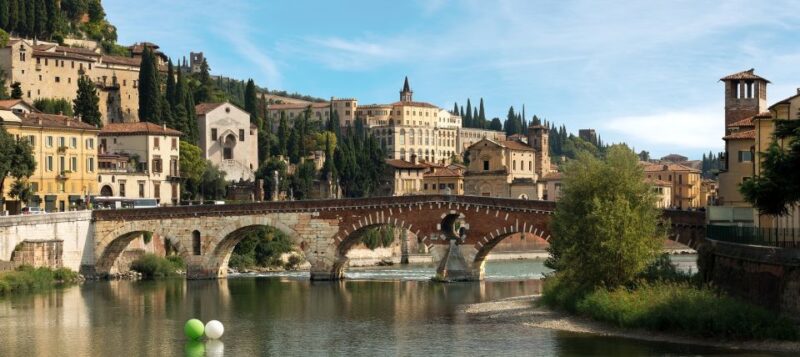 Verona: Small-Group Walking Tour - Key Points