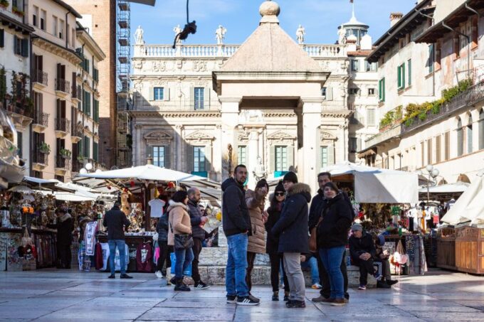 Verona: Street Food Walking Tour Near the Historical Center - Explore Verona