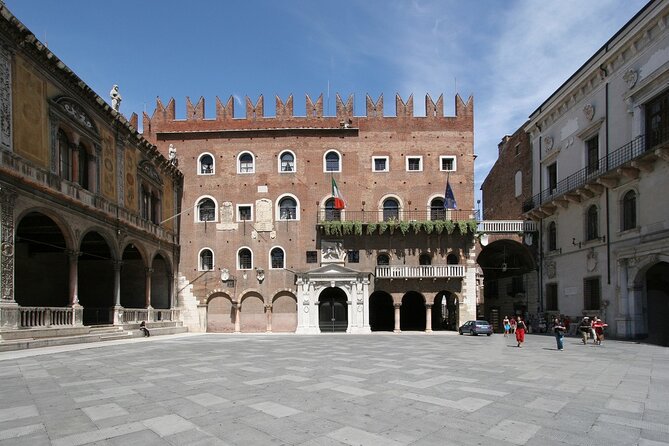 Verona Walking Tour (Private Tour) - Ponte Scaliger and the Adige River