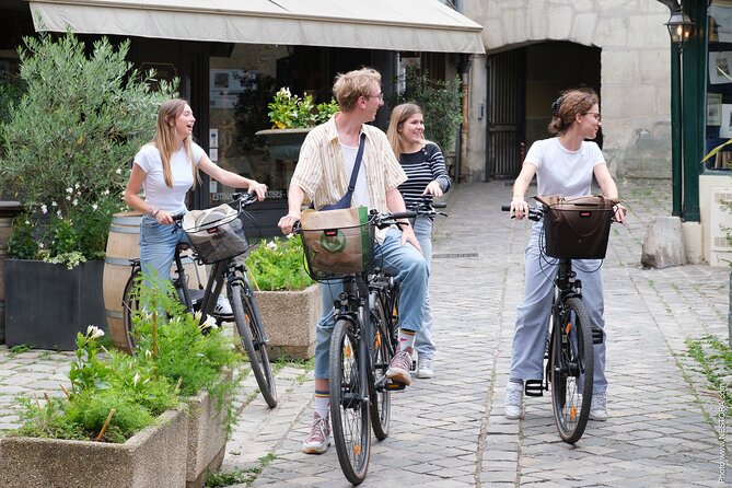 Versailles: Bike Rental, Different Sizes - Customer Reviews and Feedback
