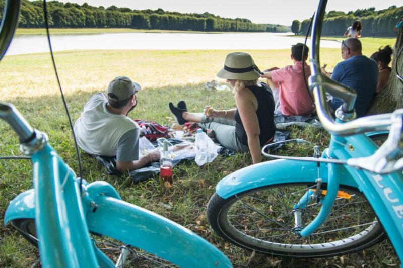 Versailles Bike Tour With Palace & Queen Farm Entrance - Highlights