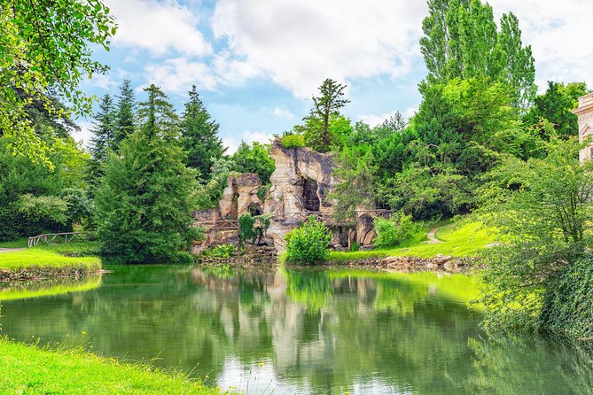 Versailles Domain Day Trip With Audio Guide From Paris - Tour Group Size and Limitations