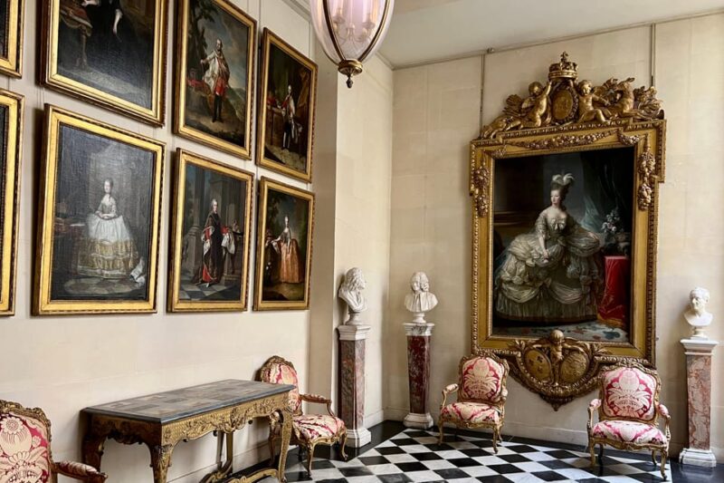 Versailles, Gardens, and Exclusive Kings Apartments Tour - Kings Apartments