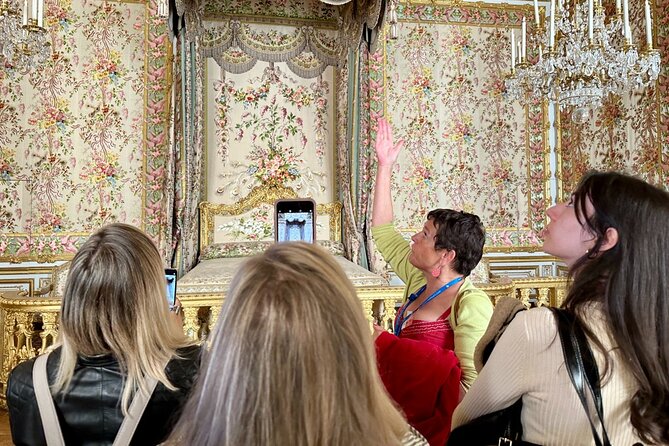 Versailles Palace and Gardens Skip-The-Line Tour From Paris - Exploring the Palace