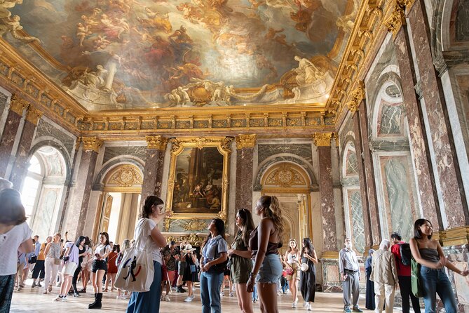 Versailles Palace and Gardens Skip-The-Line Tour From Paris - Strolling the Gardens