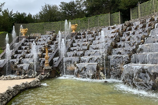 Versailles Palace and Giverny Private Guided Tour From Paris - Exploring Giverny
