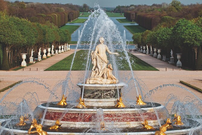 Versailles Palace Audio-Guided Tour by Shuttle From Paris - Visitor Experience