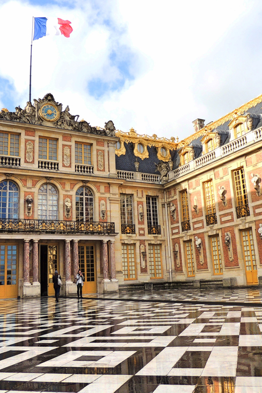 Versailles Palace: Skip-the-Line Exclusive Tour - Meeting Point and Important Information