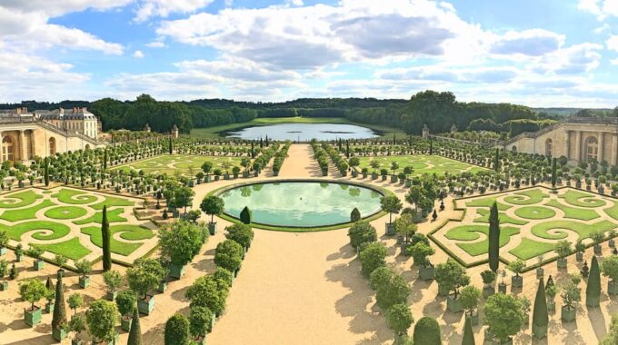 Versailles Palace: Skip-the-Line Exclusive Tour - Frequently Asked Questions