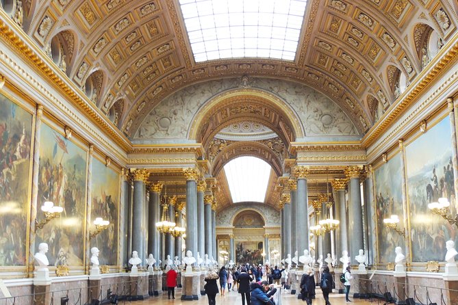 Versailles Palace Skip the Line Small Group Guided Tour - Group Size and Accessibility