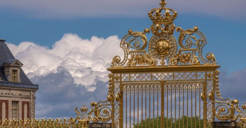 Versailles: Private Tour of the Palace With Reserved Entry - Tour Highlights and Features