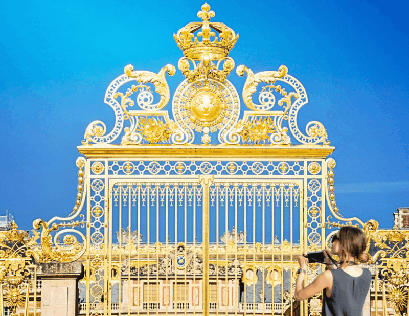 Versailles: Skip-The-Line Guided Tour of Palace With Gardens - Itinerary Highlights