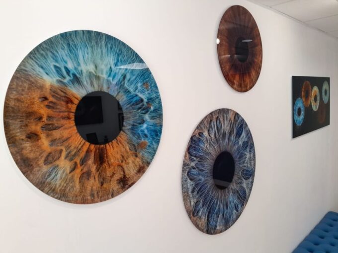 Versailles : We Create Art From Your Eyes - Frequently Asked Questions