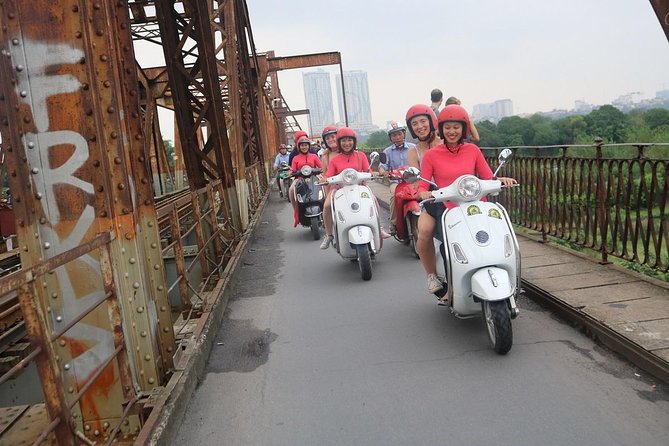 Vespa City Tour + Train Street Female Ao Dai Riders 4,5 Hours - Stroll Through Vong Thi Market