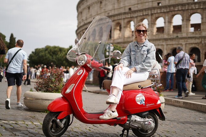 Vespa Scooter Tour in Rome With Romeismylove Pro Photo Team - Gianicolo Hill: Panoramic Perspectives