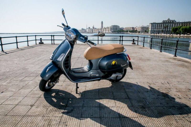Vespa Tour in Bari - Experience Description