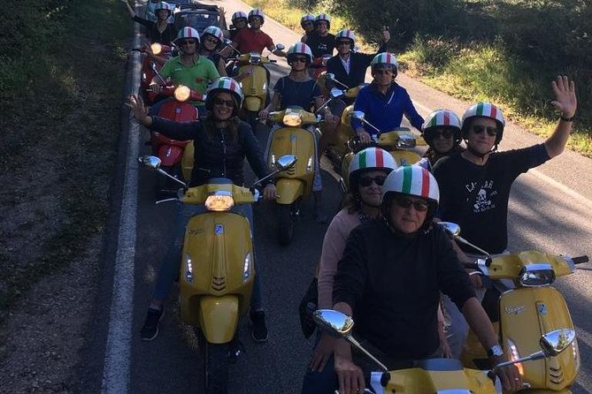 Vespa Tour in Chianti Small Group From Florence - Itinerary and Experience