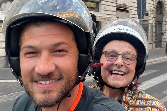 Vespa Tour in Rome With Nicolò - Meeting and Pickup