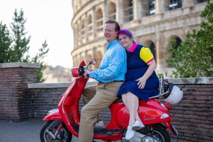 Vespa Tour With Professional Photoshoot - Key Stops