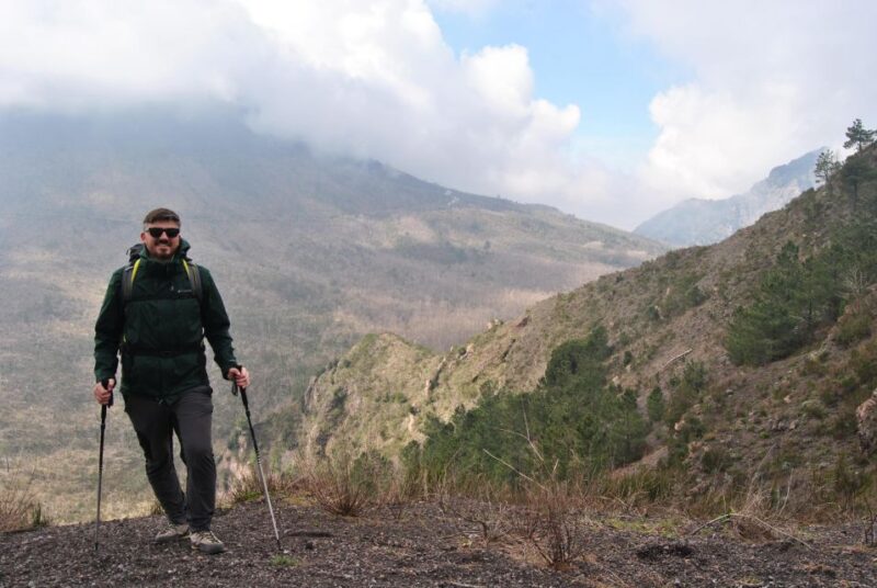 Vesuvio: 3h Trekking Tour With Volcanological Guide - Highlights of the Experience