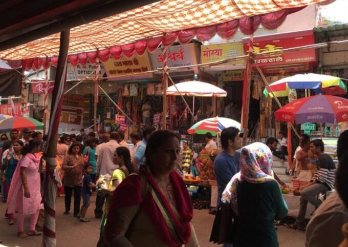 Vibrant Markets of Varanasi (2 Hours Guided Walking Tour) - What to Bring
